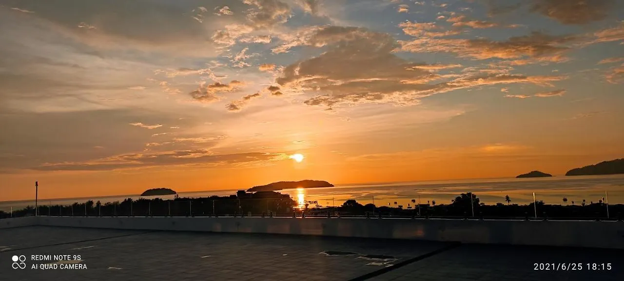 1 N 1 Suites By Jc At Aru Suites , Kota Kinabalu Malaysia